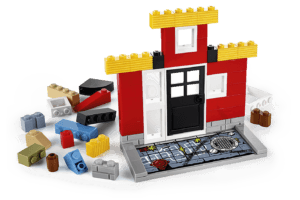 Lego Fusion Town Master (1)